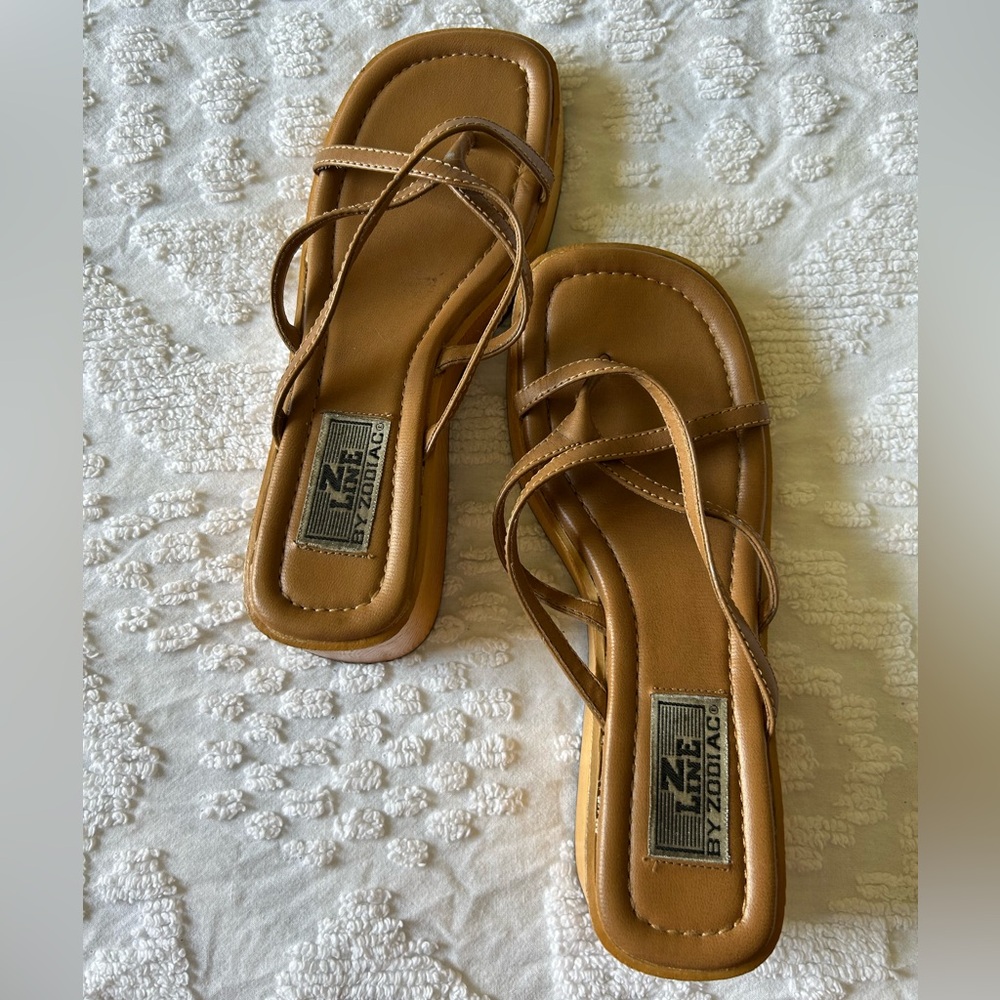 Cute vintage wedged sandals, size 8.5, Z Line by Zodiac brand